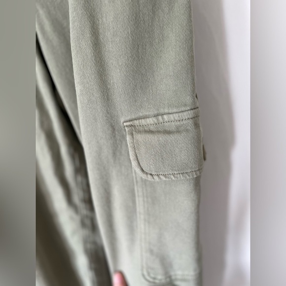 Wilfred Free High-waisted Modern Cargo Pant in Green - Picture 16 of 16